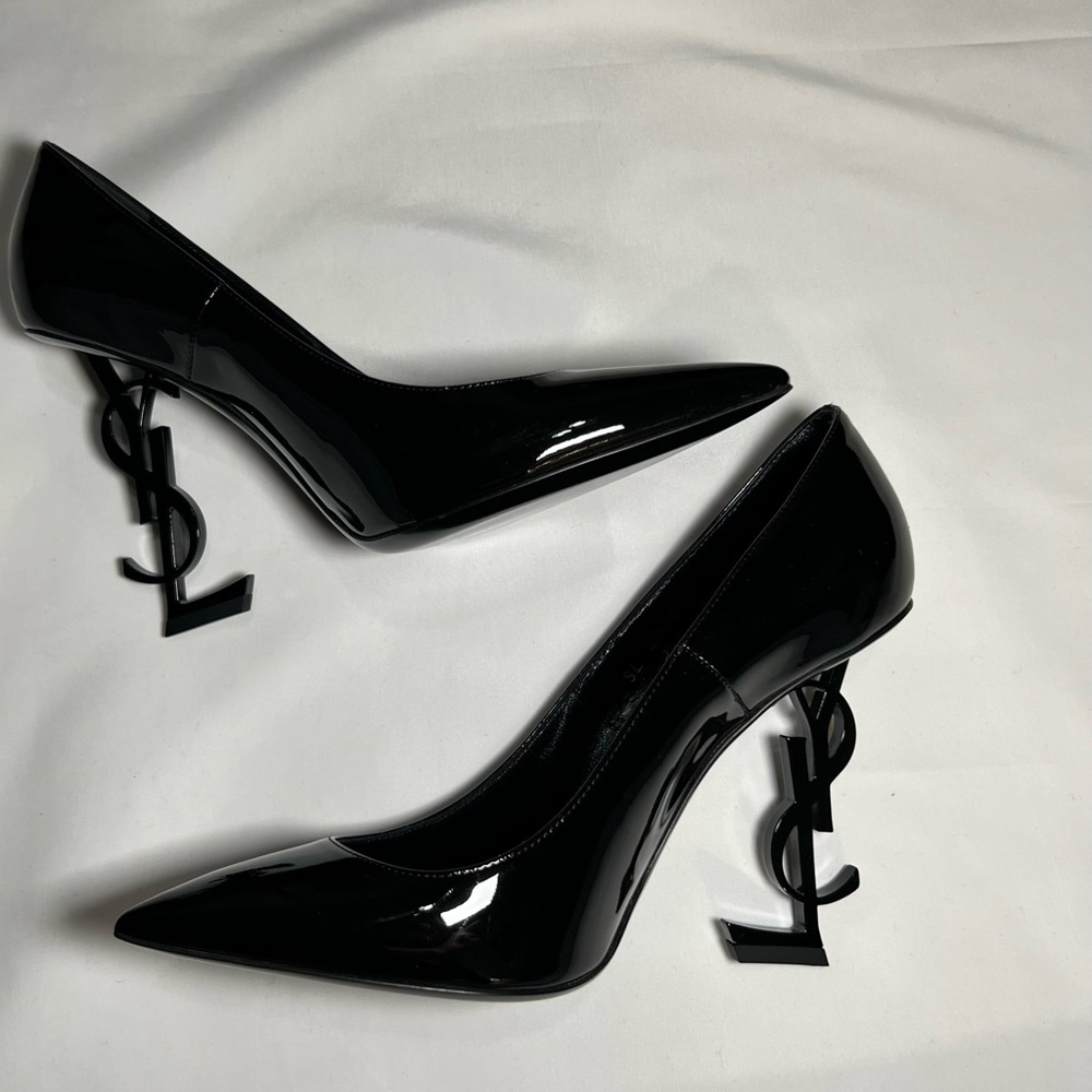 SAINT LAURENT OPYUM Patent Pump 110